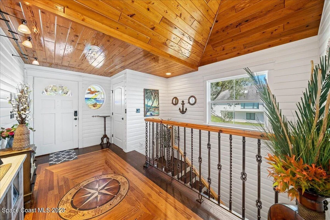 Photo of 1115 Hyde Park Lane