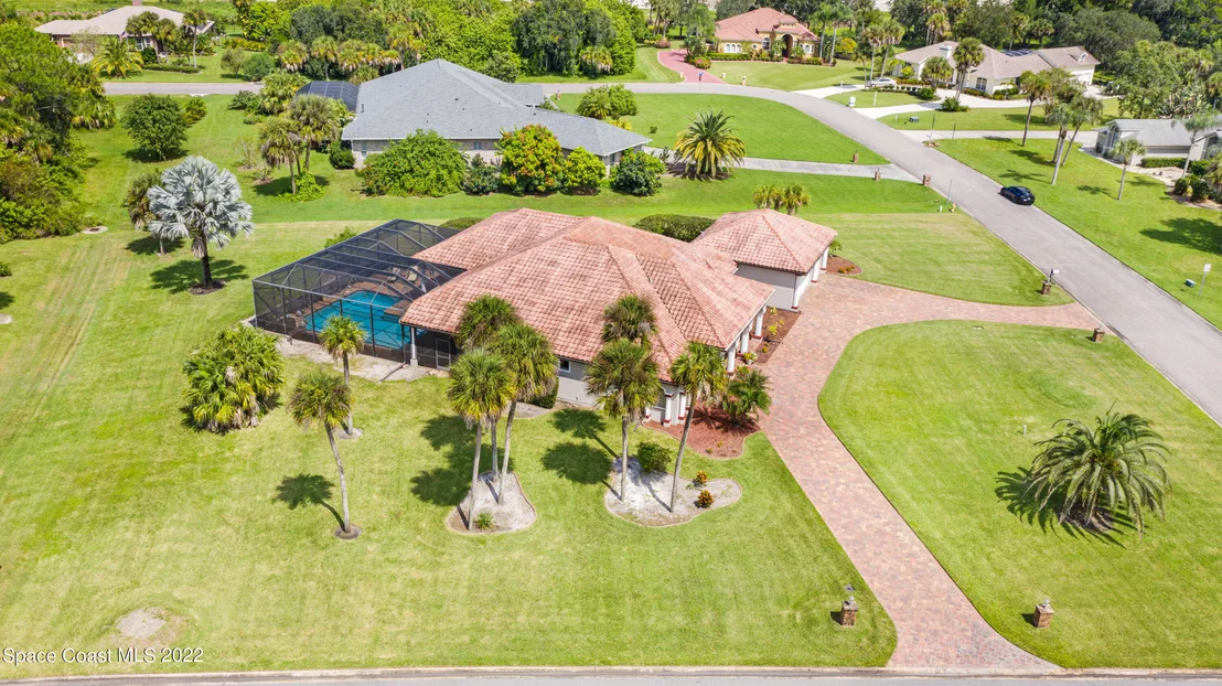 Photo of 903 Bluegrass Lane