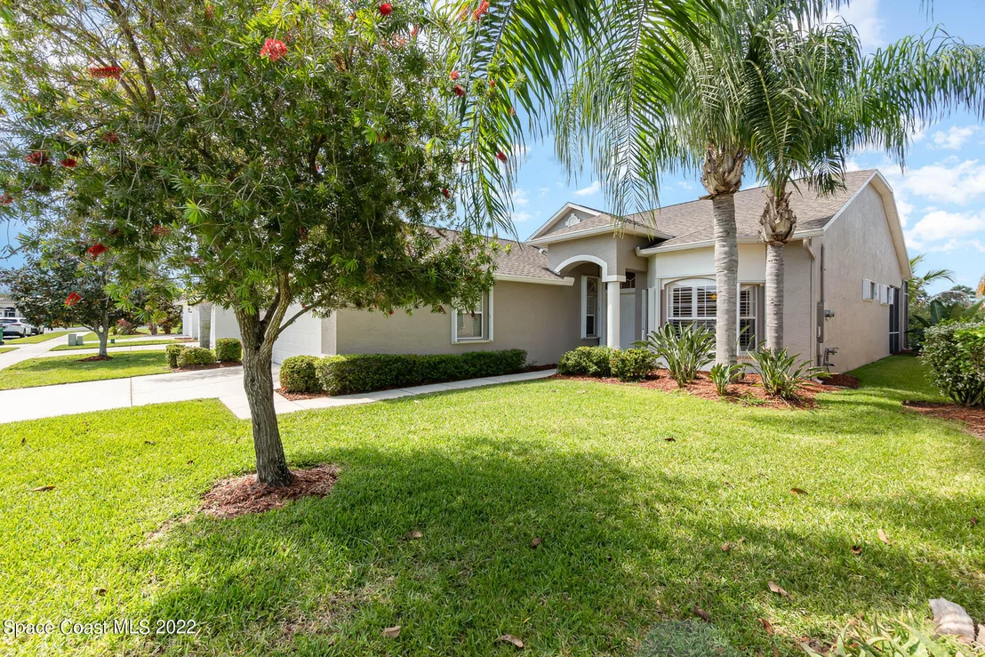 Photo of 4670 Portage Trail