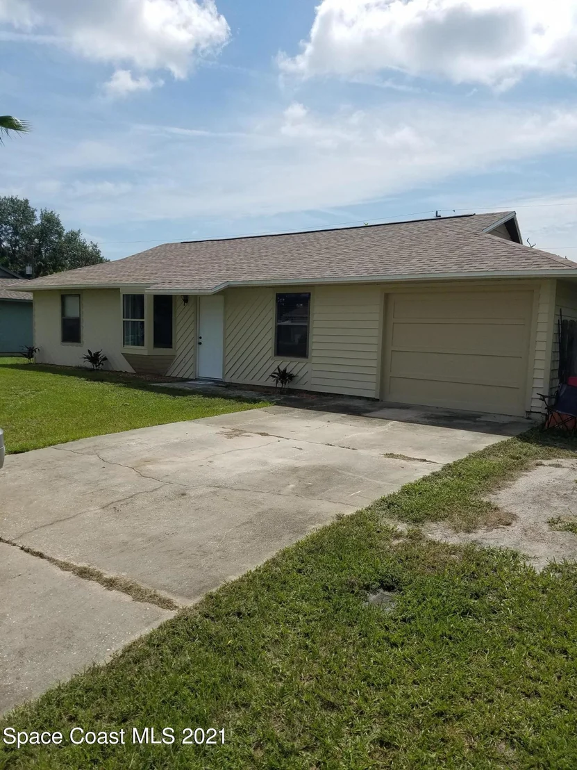 Photo of 225 Fecco Street