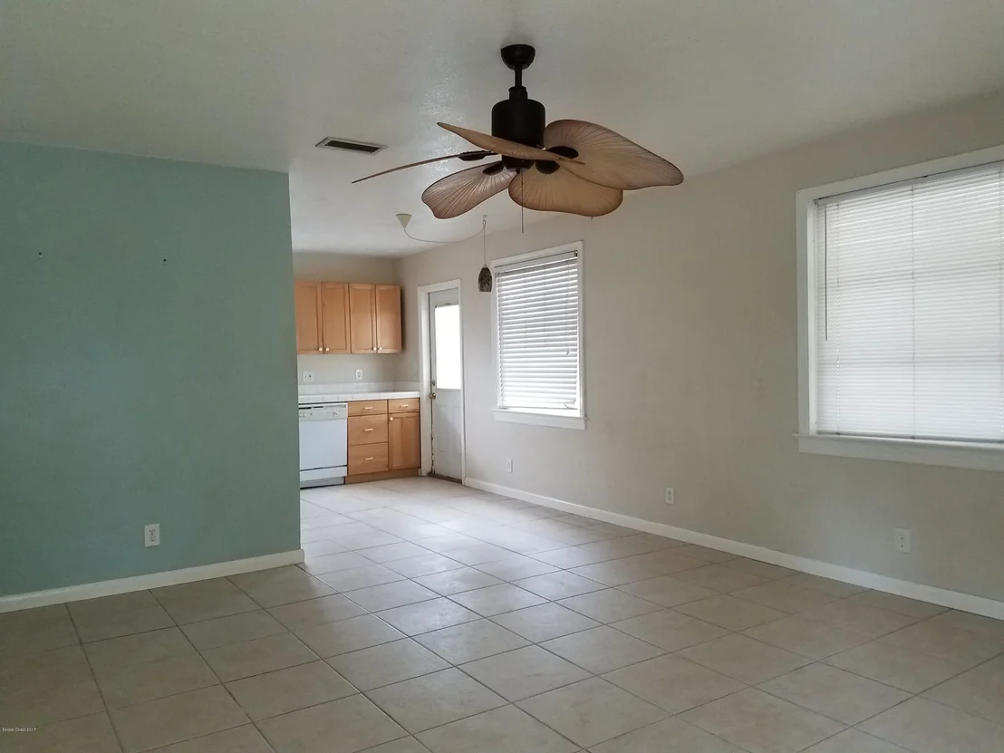 Photo of 853 Hemlock Street