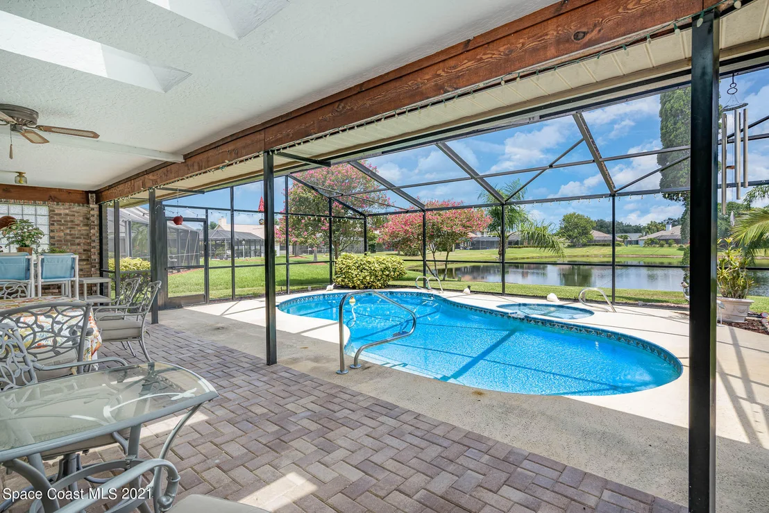 Photo of 1353 Silver Lake Drive