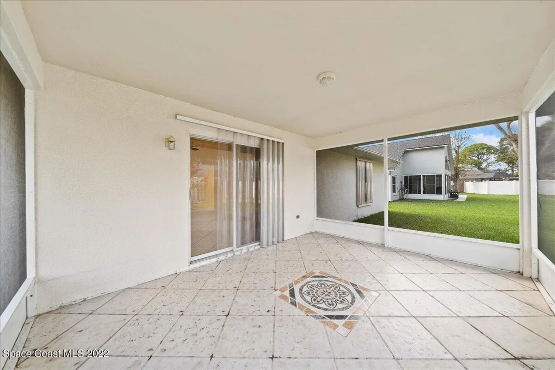 Photo of 958 Tamarind Circle