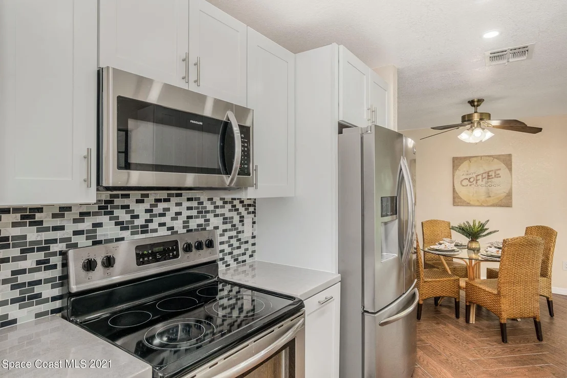Photo of 1015 Hibiscus Street