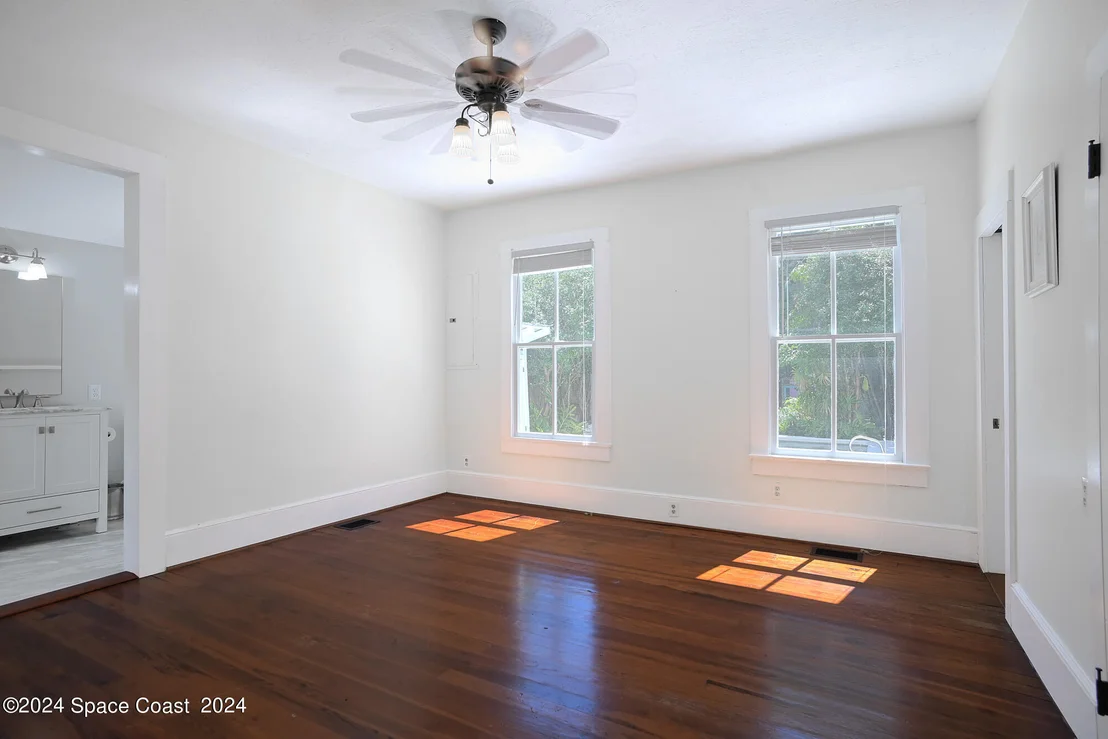 Photo of 23 Barton Avenue