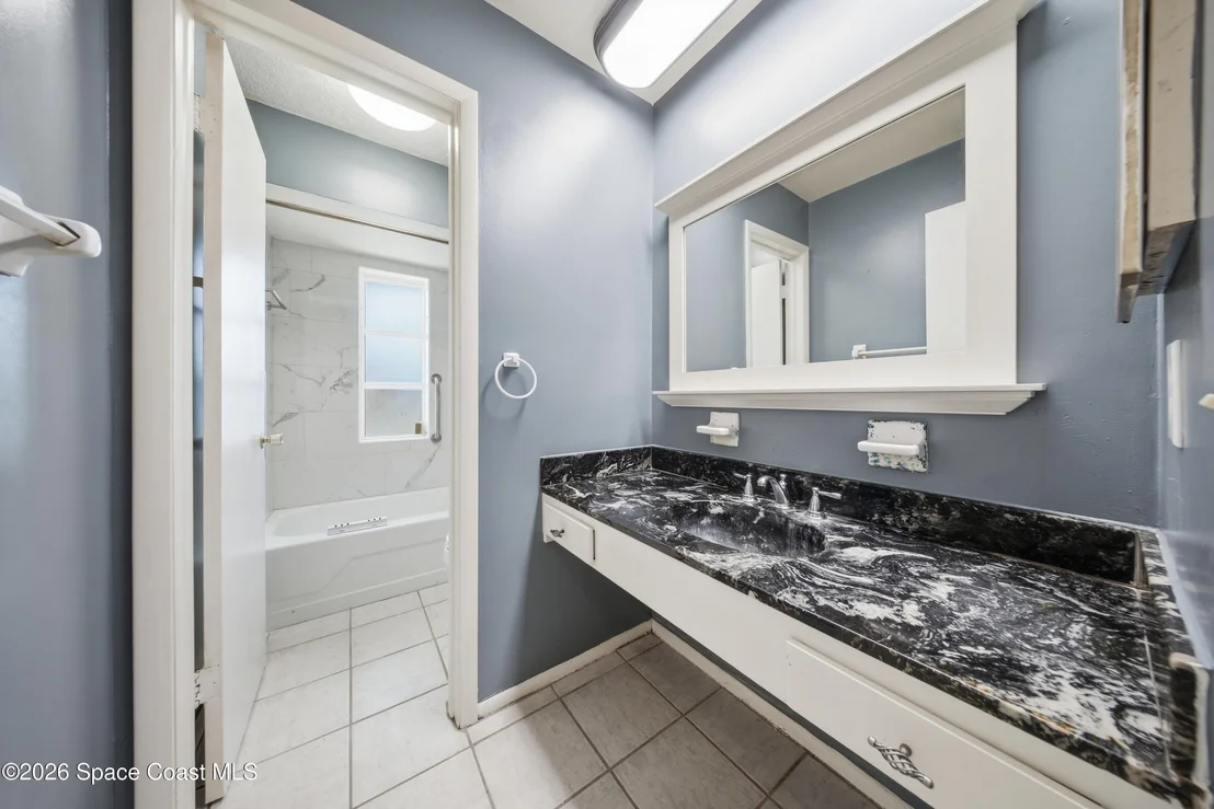 Photo of 1139 Groves Drive