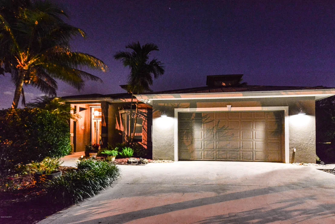 Photo of 873 NW Spruce Ridge Drive