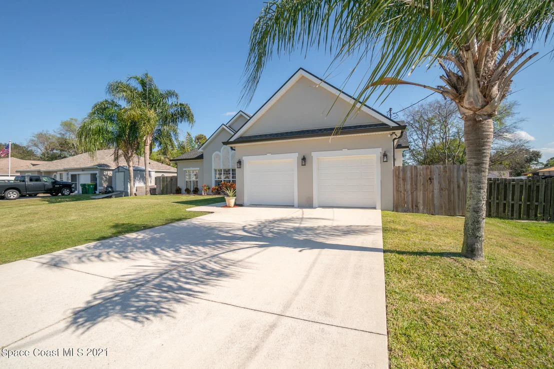 Photo of 6495 Bamboo Avenue