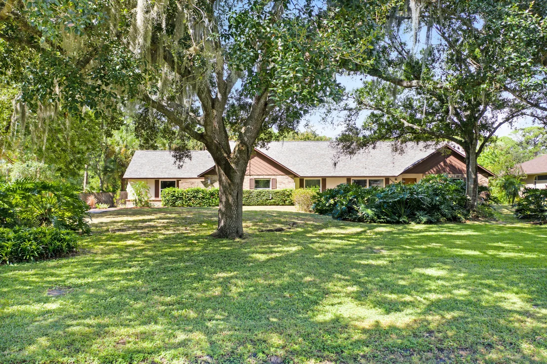 Photo of 1720 Hidden Lake Drive