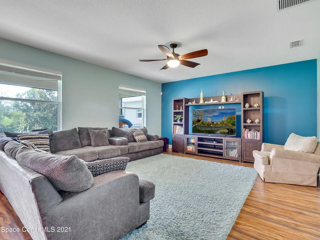 Photo of 1717 Attilburgh Boulevard