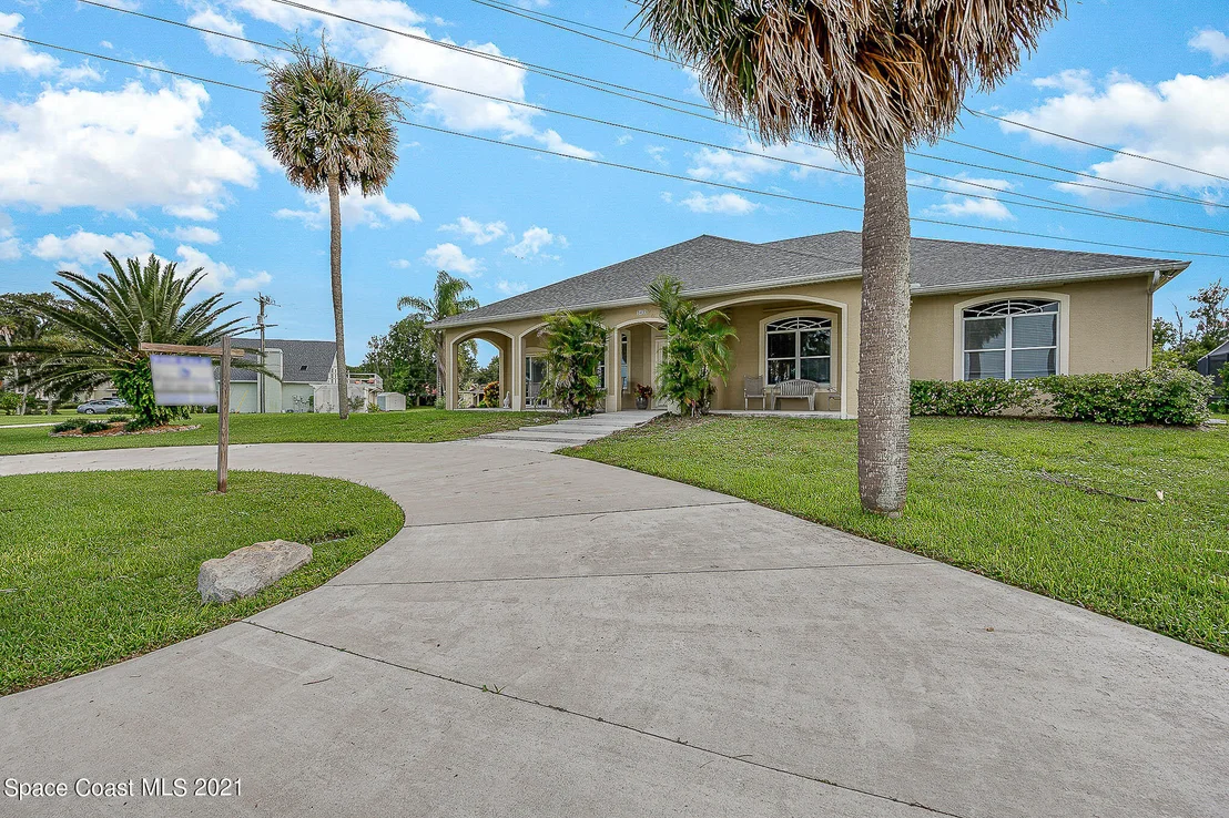 Photo of 3435 Indian River Drive
