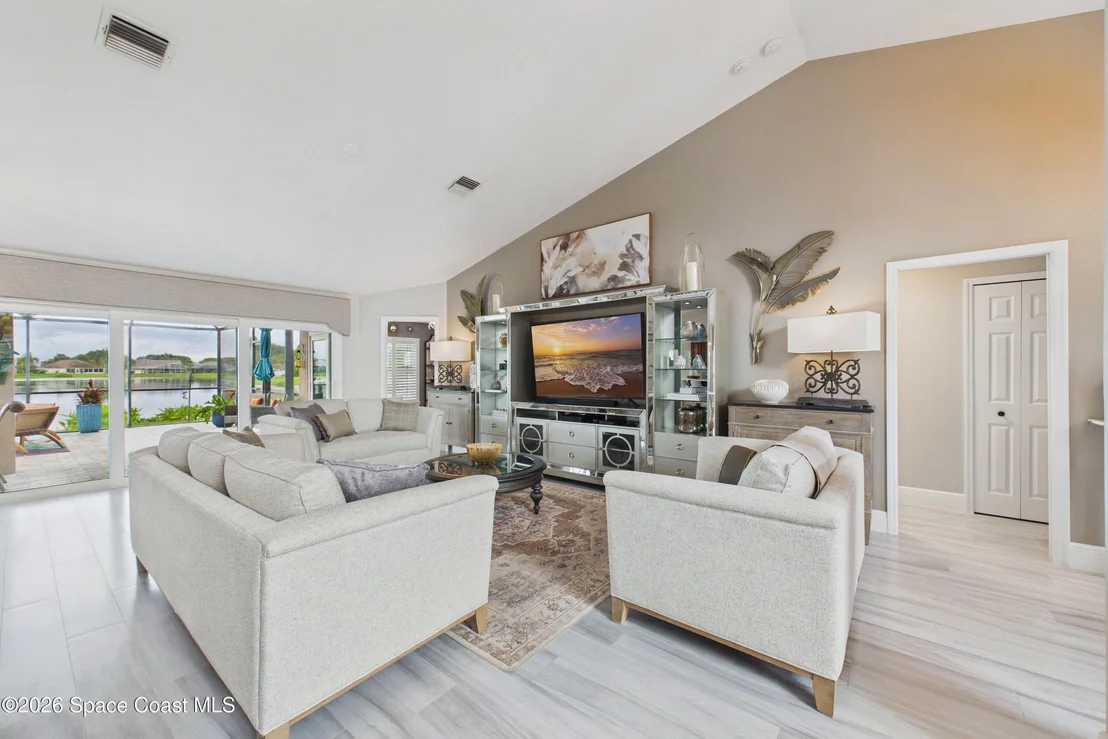 Photo of 1122 Egret Lake Way