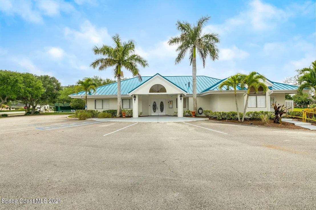 Photo of 654 Hummingbird Drive