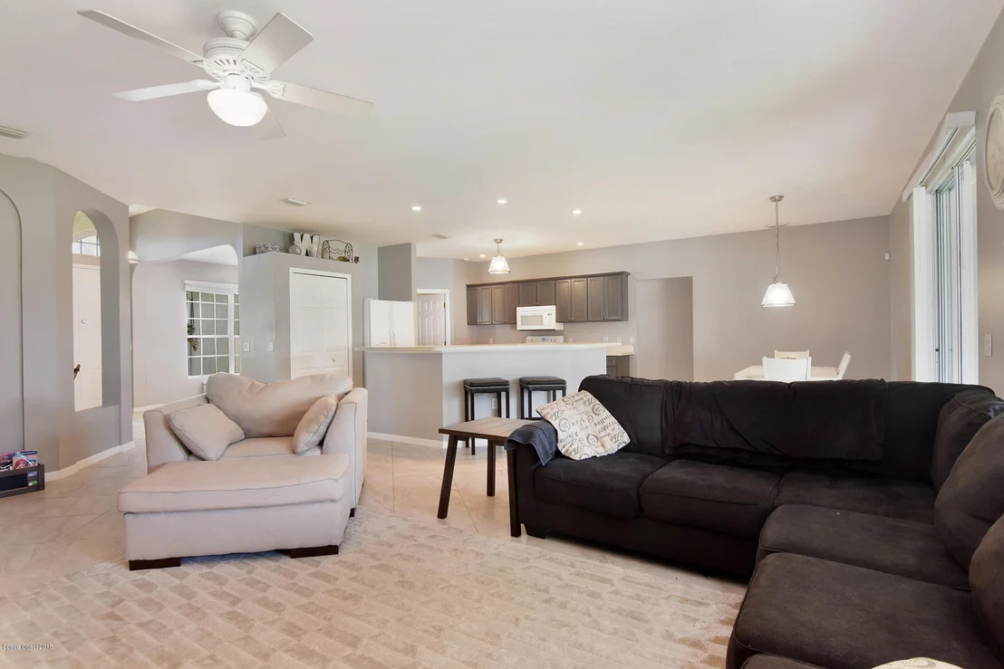 Photo of 1410 Whitman Drive