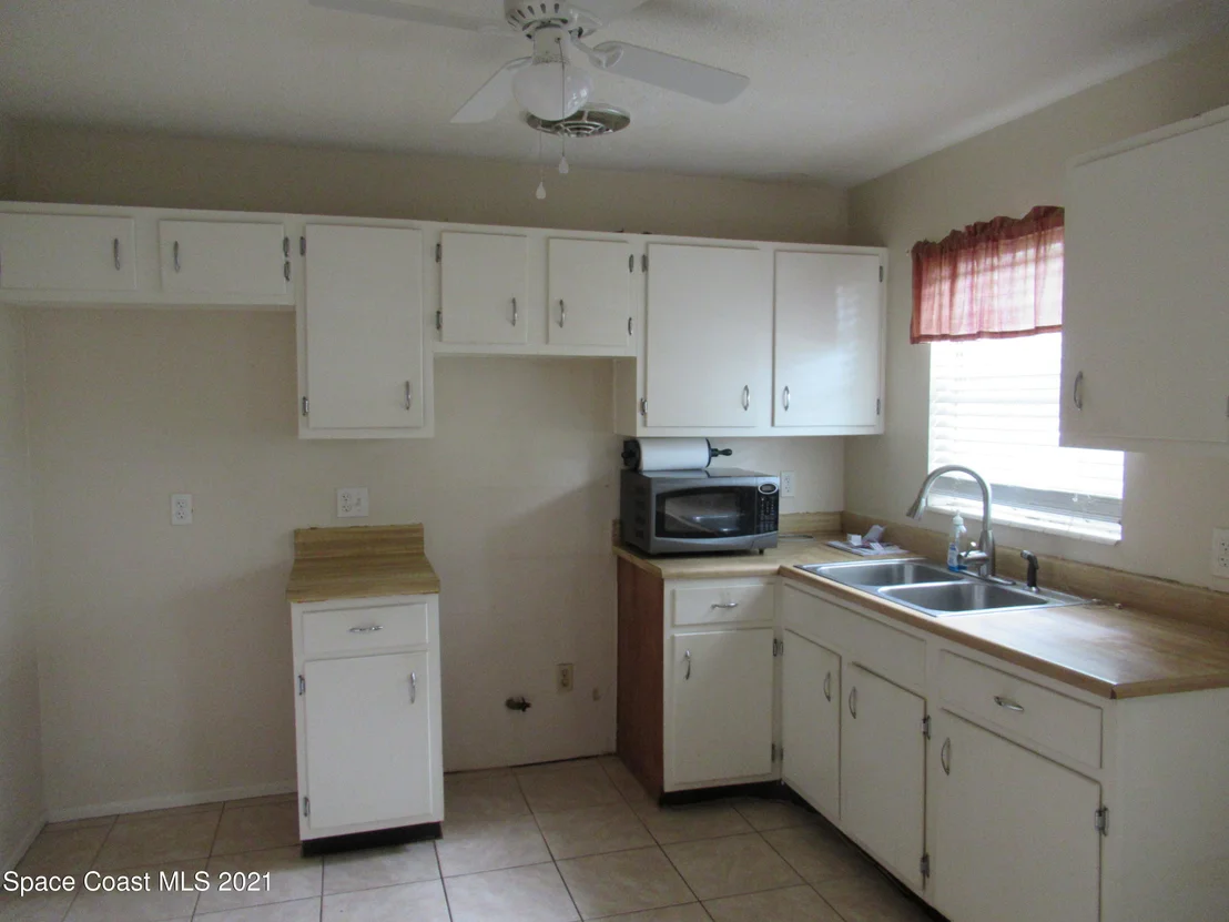 Photo of 2913 Notre Dame Avenue