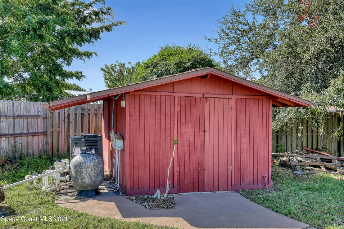 Photo of 1850 N Ontario Circle