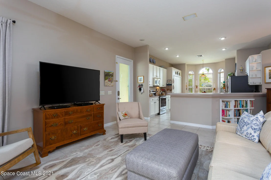 Photo of 1868 Thesy Drive