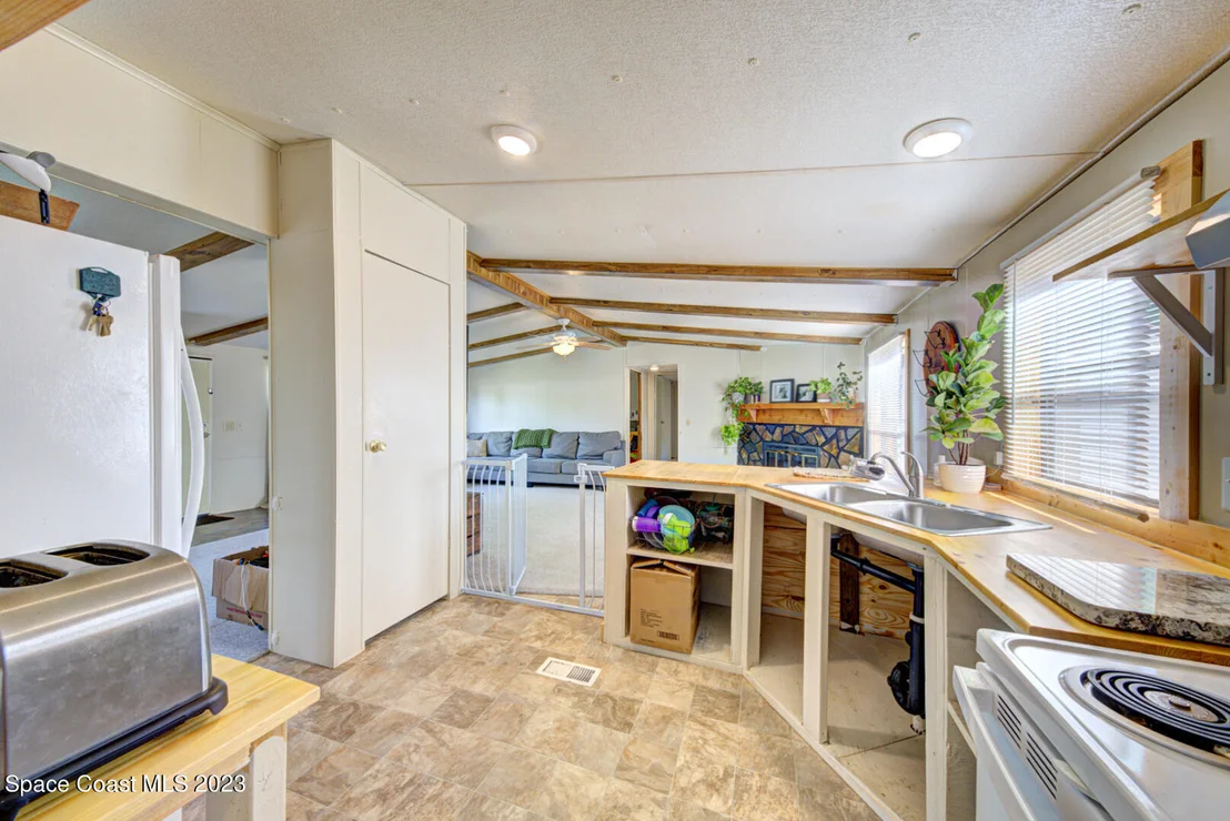 Photo of 3463 Masek Avenue