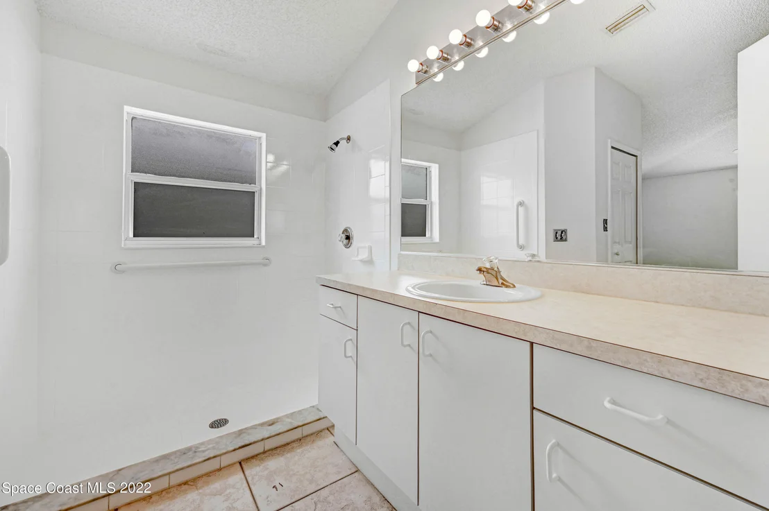 Photo of 1320 Rascal Street SE