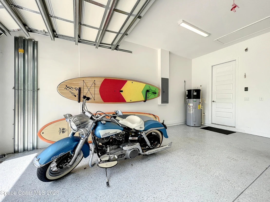 Photo of 6775 Angeles Road