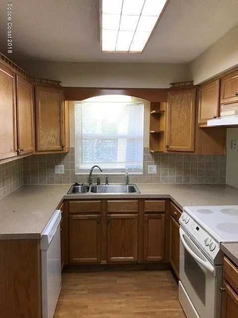Photo of 132 Orange Avenue