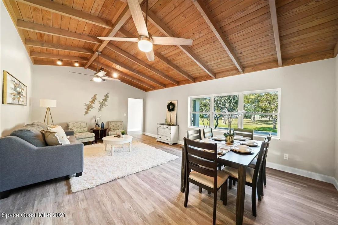 Photo of 445 Bahama Drive