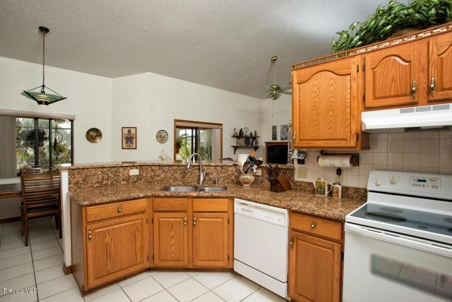 Photo of 7135 Hundred Acre Drive