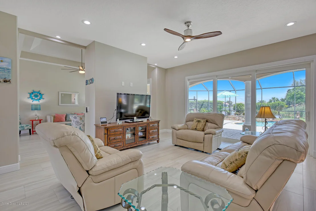 Photo of 73 River Falls Drive