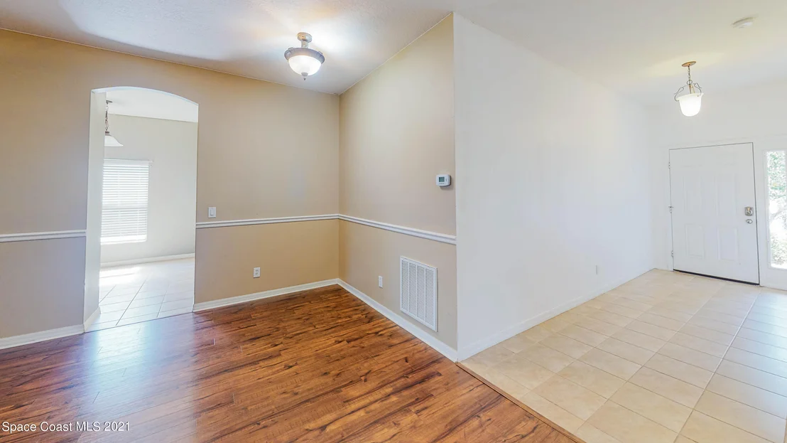 Photo of 1598 Maeve Circle