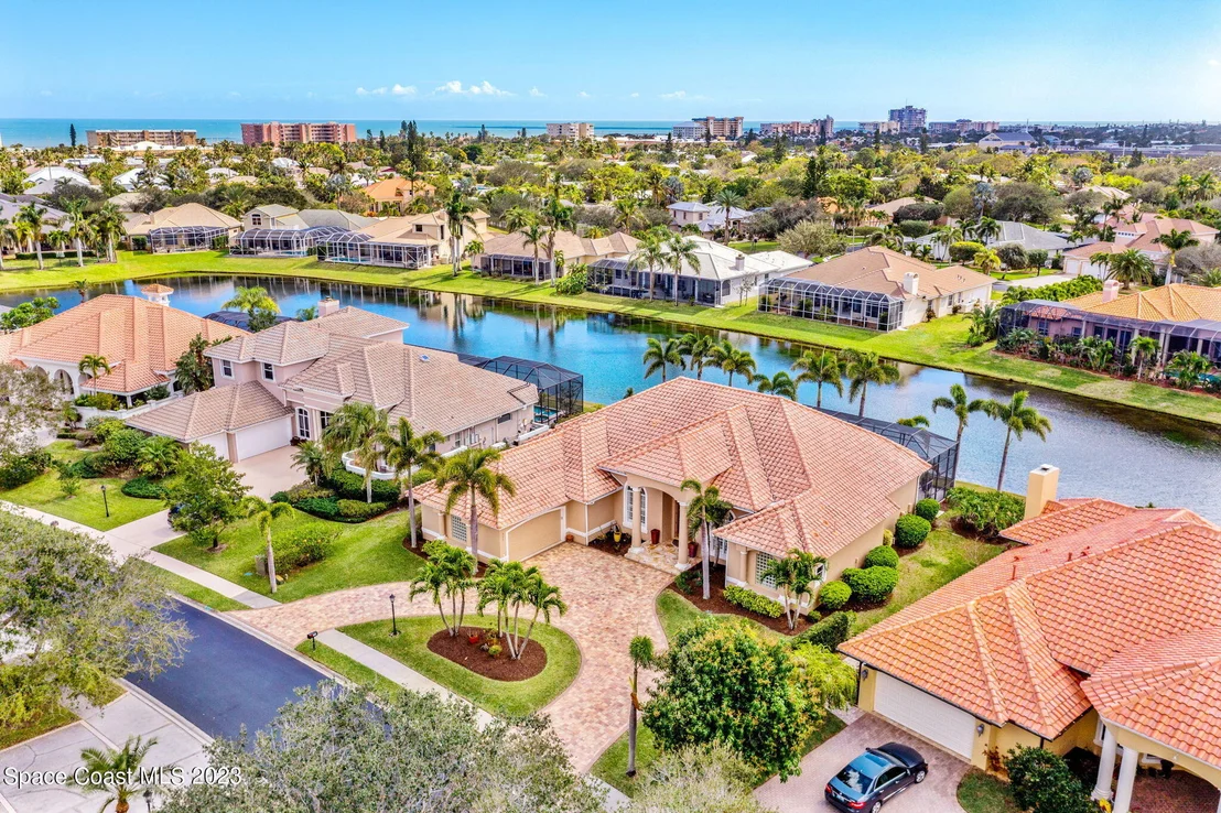 Photo of 325 Normandy Drive