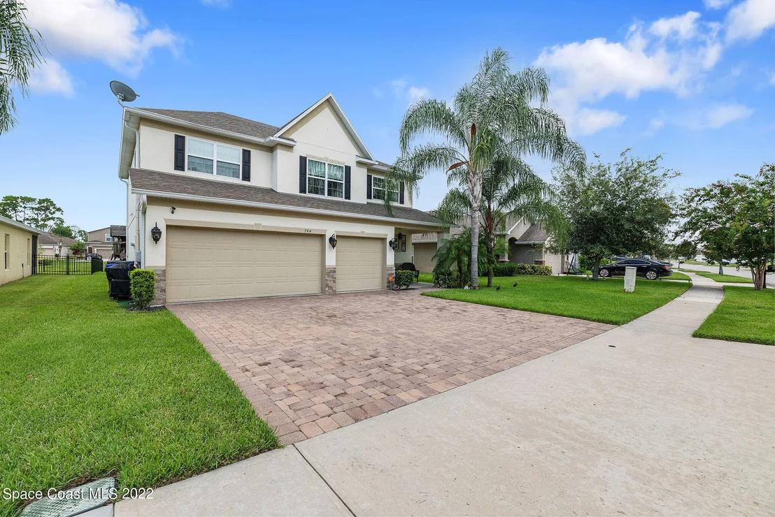 Photo of 744 Breakaway Trail