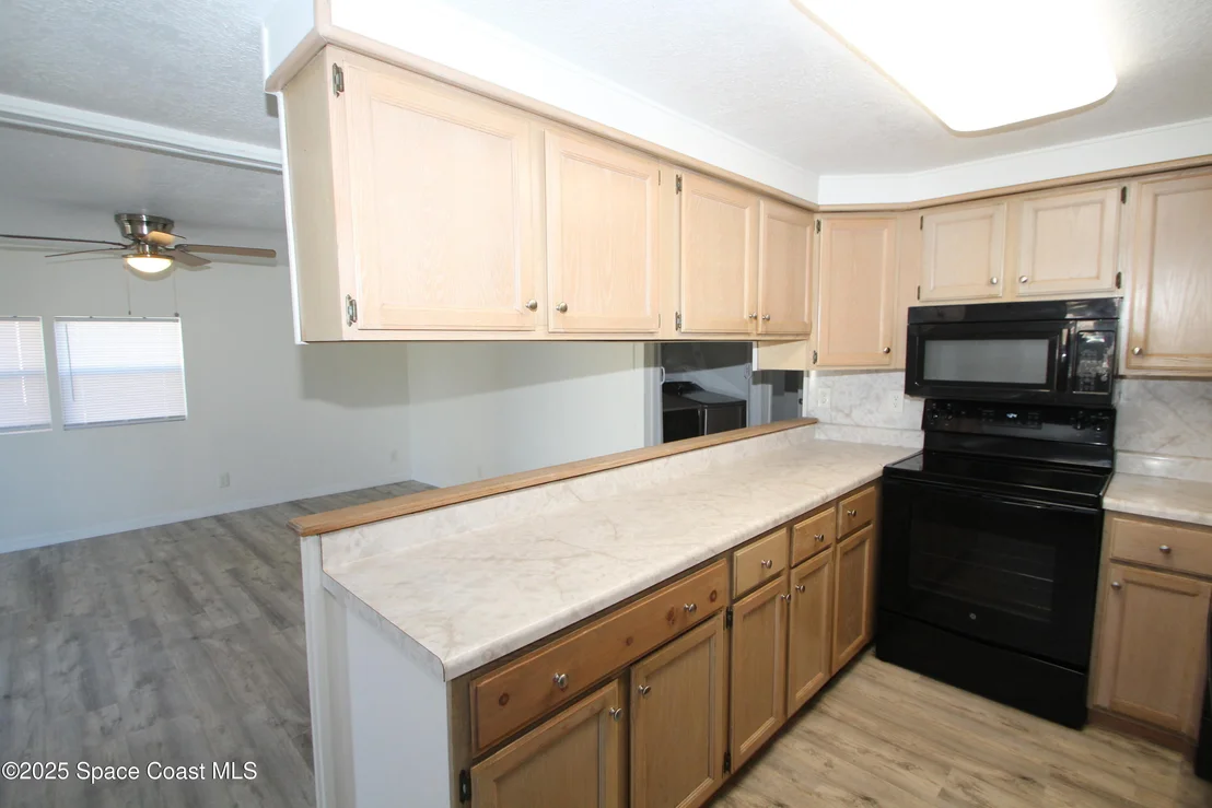 Photo of 2540 Chatham Way NE