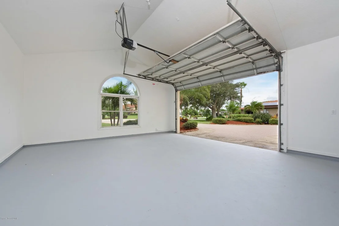 Photo of 545 Lanternback Island Drive