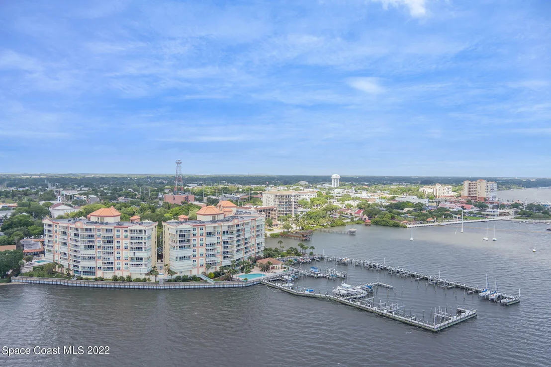 Photo of Unit 406 at 104 Riverside Drive