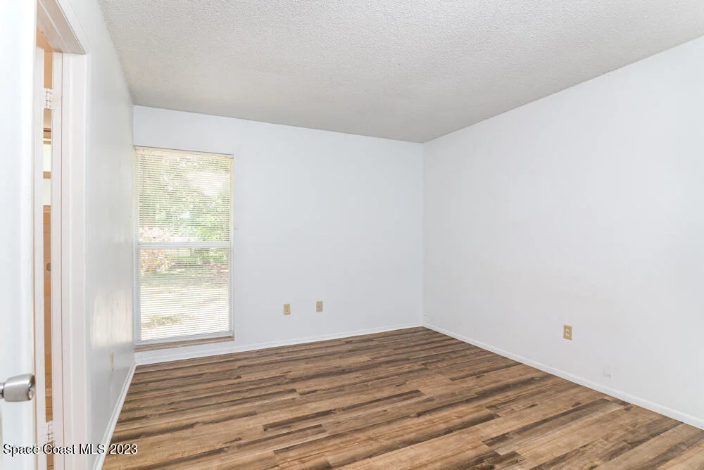 Photo of 1330 Creel Road NE