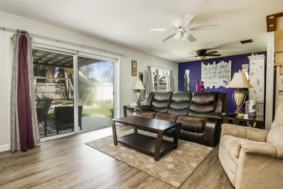 Photo of 1055 La Paloma Drive