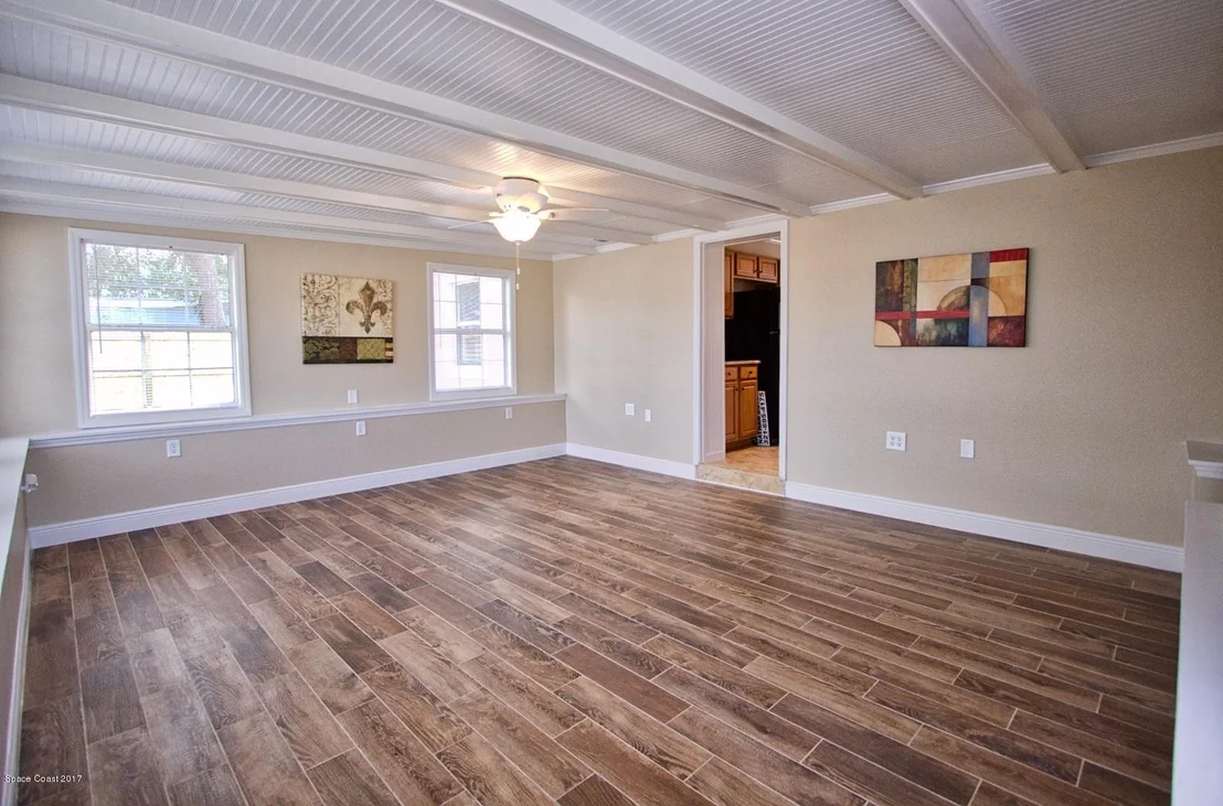 Photo of 3263 Jackson Avenue NE
