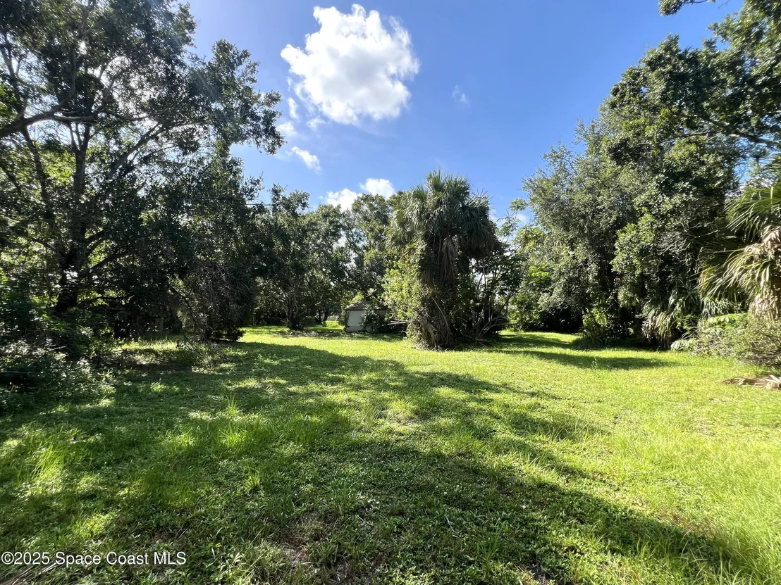 Photo of 1941 Michels Drive NE