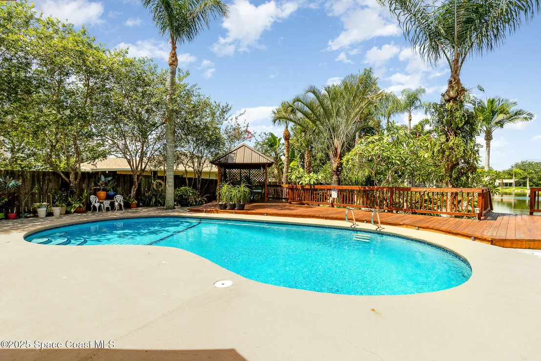 Photo of 2101 Lance Boulevard