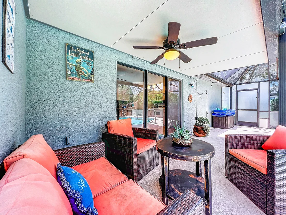 Photo of 909 Lyons Circle NW