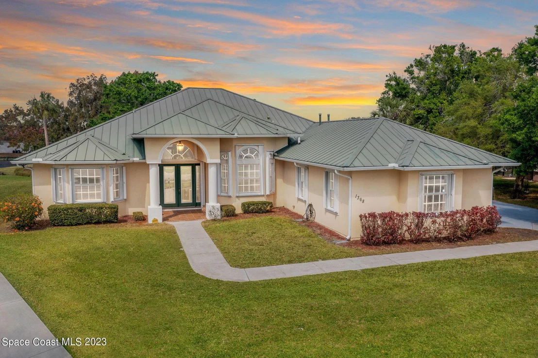 Photo of 1368 Centennial Way