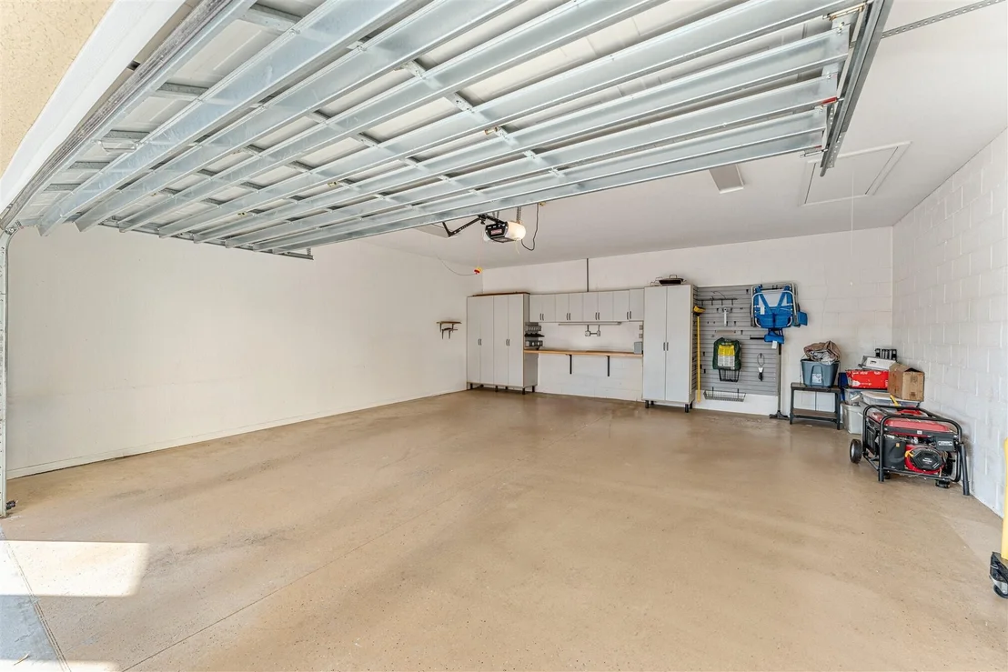 Photo of Unit 406 at 6005 Us-1