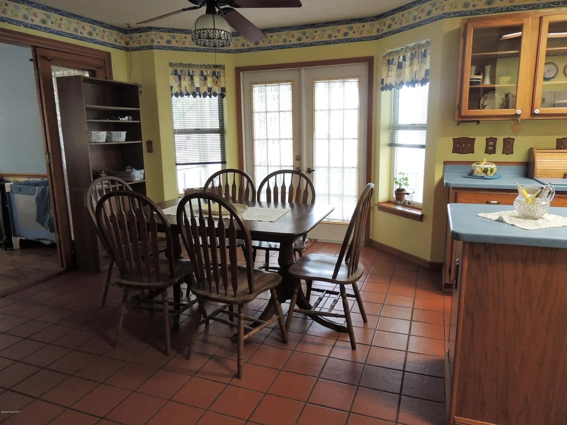 Photo of 3070 Folsom Road