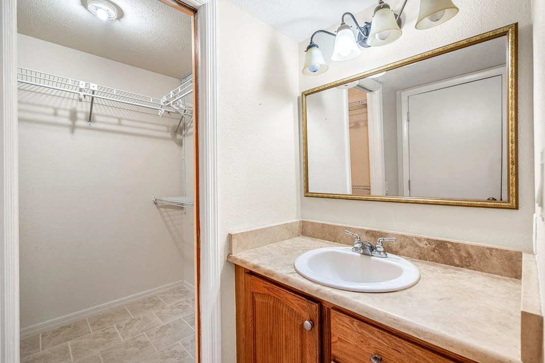 Photo of 1645 Figtree Drive