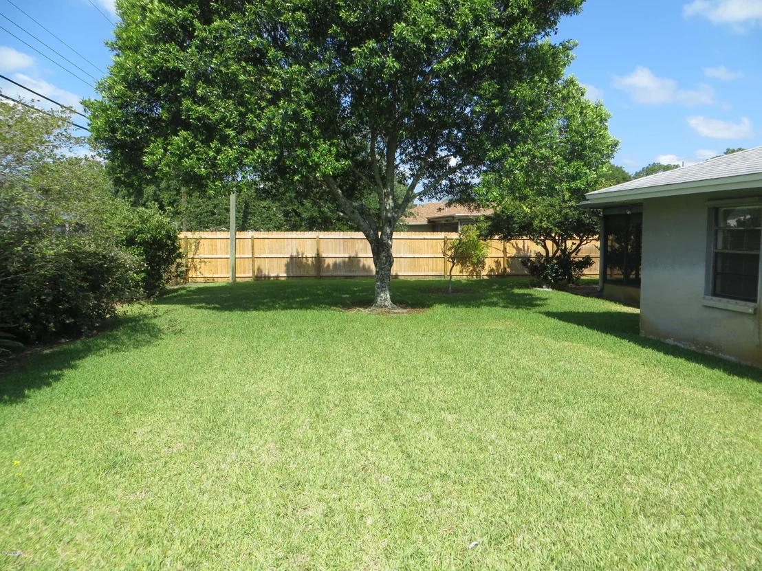 Photo of 947 Pineland Drive