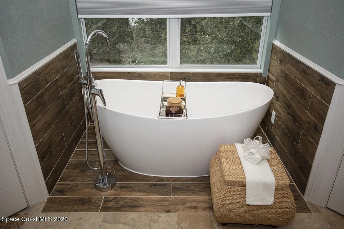 Photo of 3947 N Indian River Drive