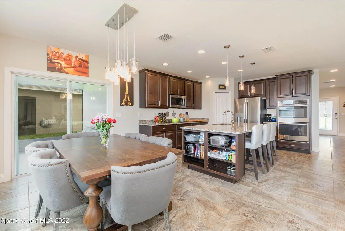 Photo of 1005 Bear Lake Drive