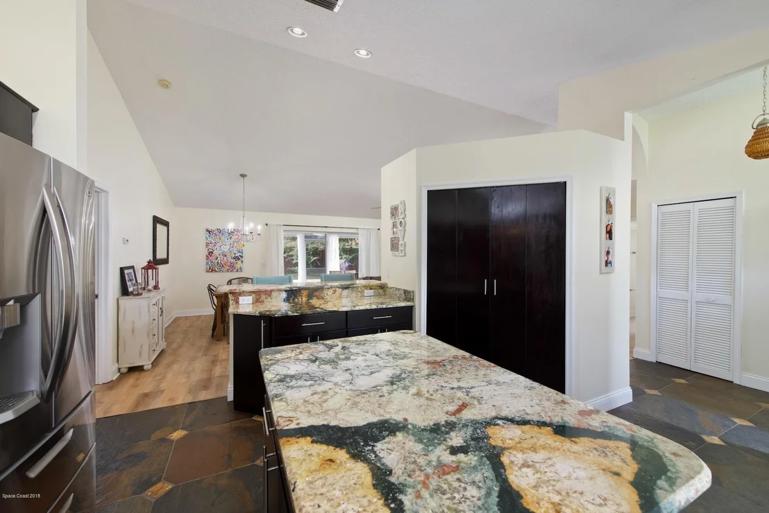 Photo of 3372 Lake View Circle