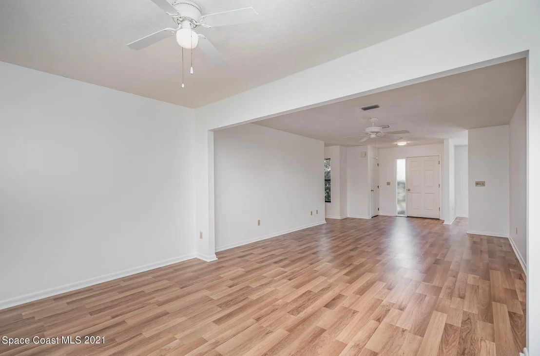 Photo of 1565 Freedom Drive
