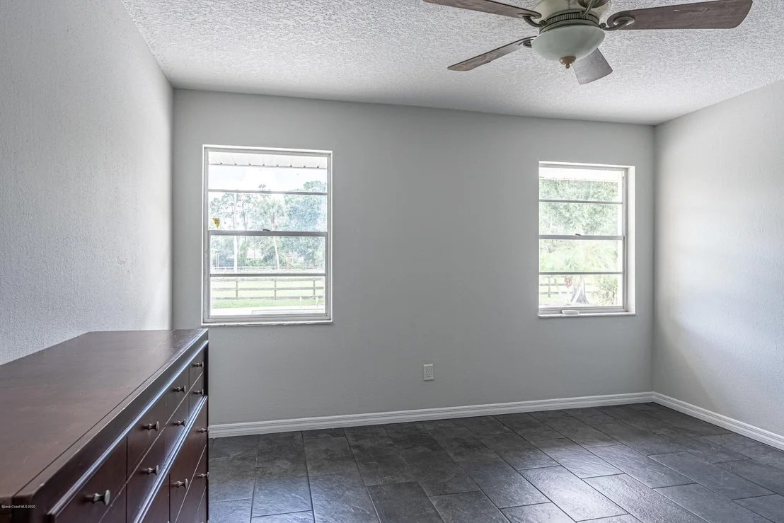 Photo of 4300 Pinewood Road